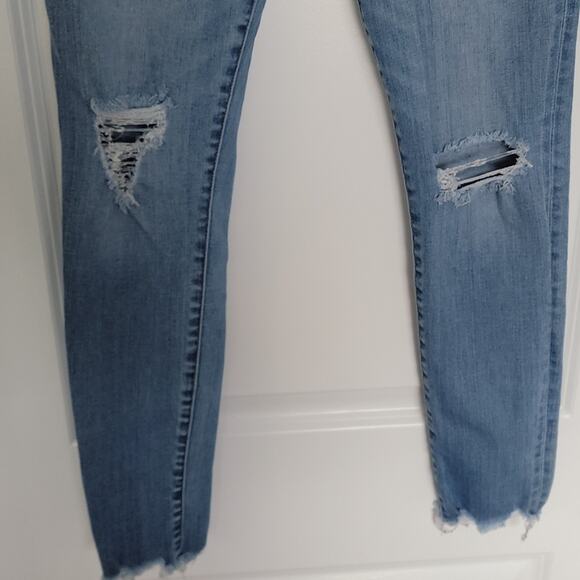 Madewell 9" Mid Rise Skinny Torn Knee Frankie Wash, 26 - Picture 5 of 10